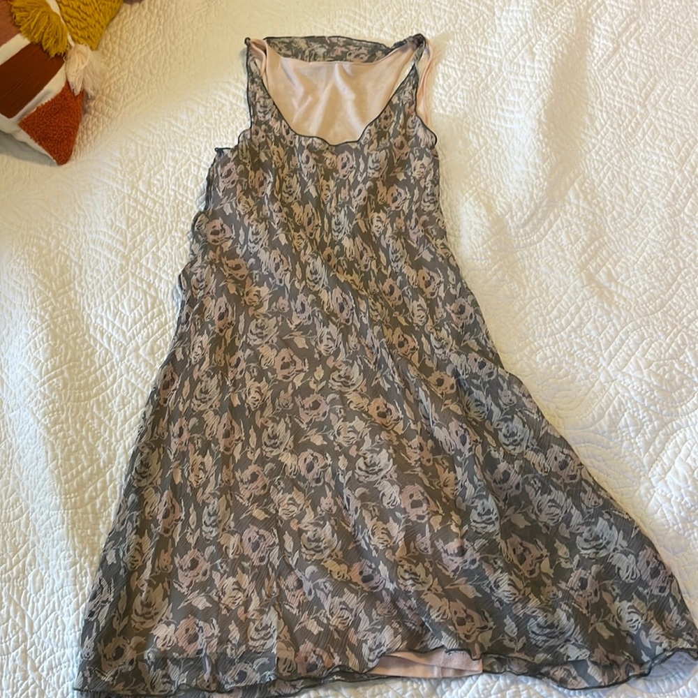 Gray and floral size 2 womens dress